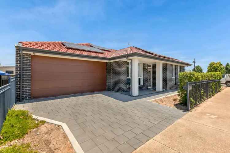 Modern Family Living in the Heart of Munno Para