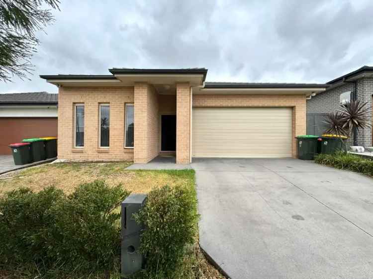 Real Estate For Lease - 4 Rover Street - Leppington , NSW