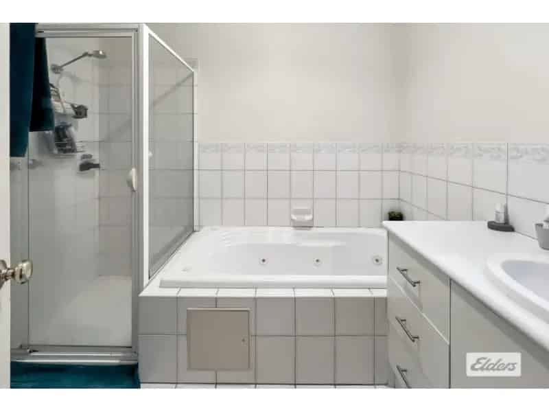 Centrally Located 3 Bedroom Townhouse