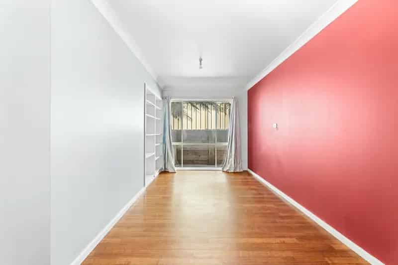 Buy brick and tile home in Dalmeny with four bedrooms and lake nearby