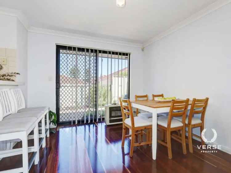 3 Bedroom St James Home Private Courtyard Secure Parking