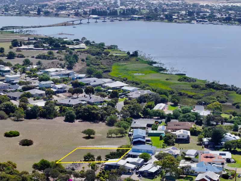 2002m² Block of Land Near the River Murray