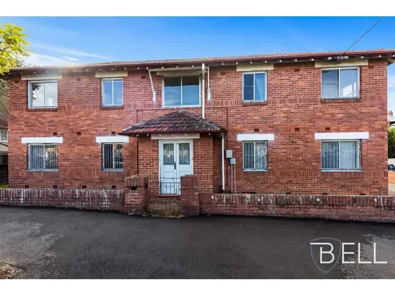 Stunningly Presented Two-Bedroom Apartment!