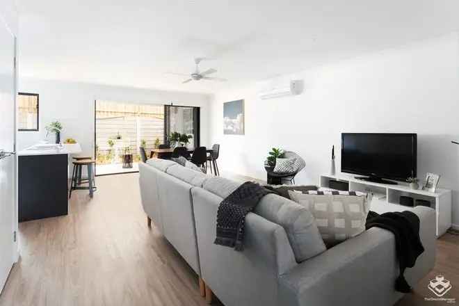 Brisbane CBD View Home Low Rent Lease Available