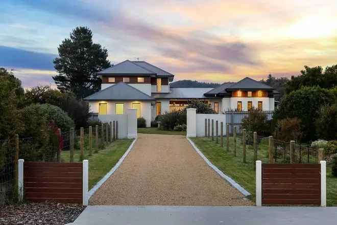 House For Sale in Cygnet, Tasmania