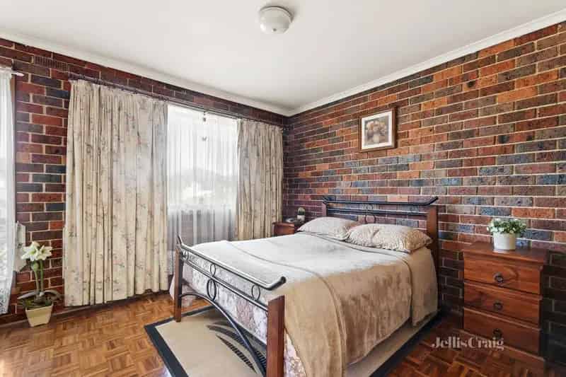Apartment For Sale , 35, Grieve Parade, Melbourne, Victoria