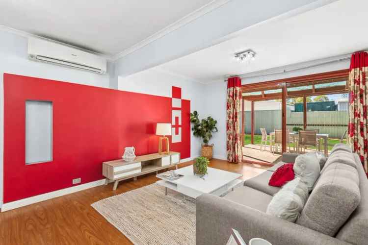 Spacious 4-Bedroom Family Home in Parafield Gardens