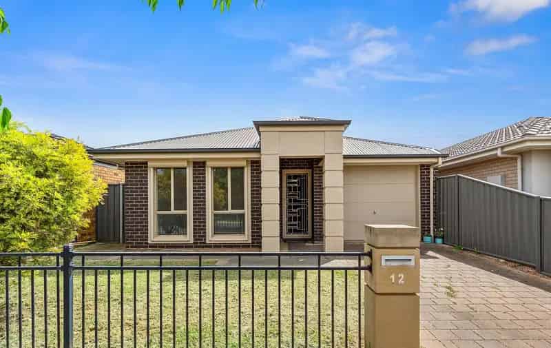 STYLISH 3/4 BEDROOM HOME!