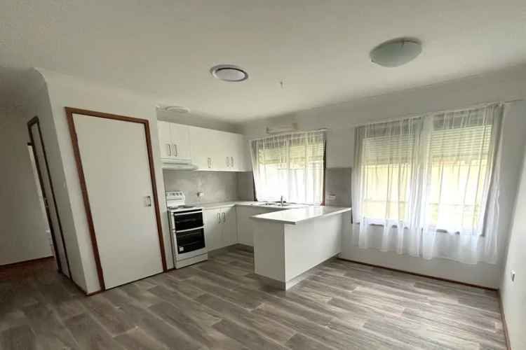 Refreshed 3 Bedroom Family Home Kanwal