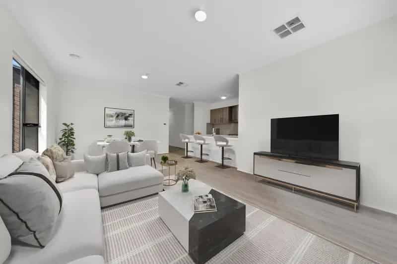 Modern Family Living in Sought-After Bella Estate
