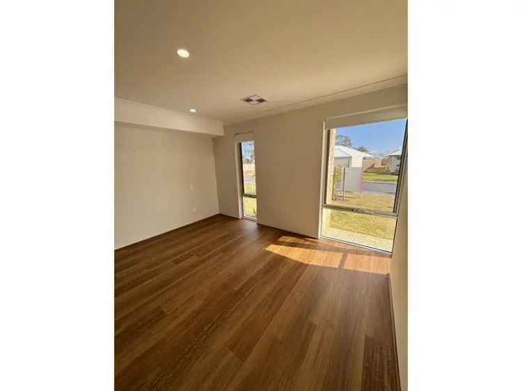 Modern 4x2 Home in Byford