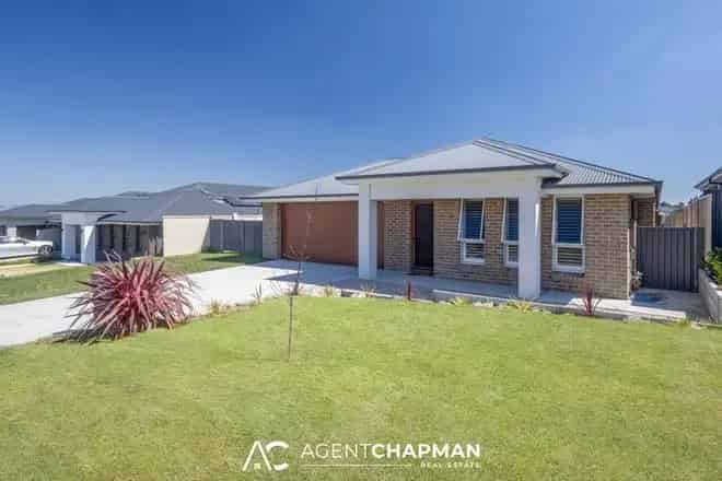 House For Sale , 50, Newlands Crescent, Bathurst, New South Wales