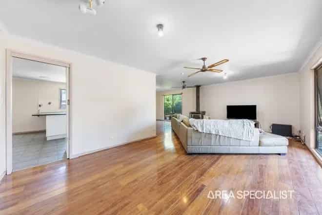 House For Sale , 9, Wheatley Court, Grantville, Victoria