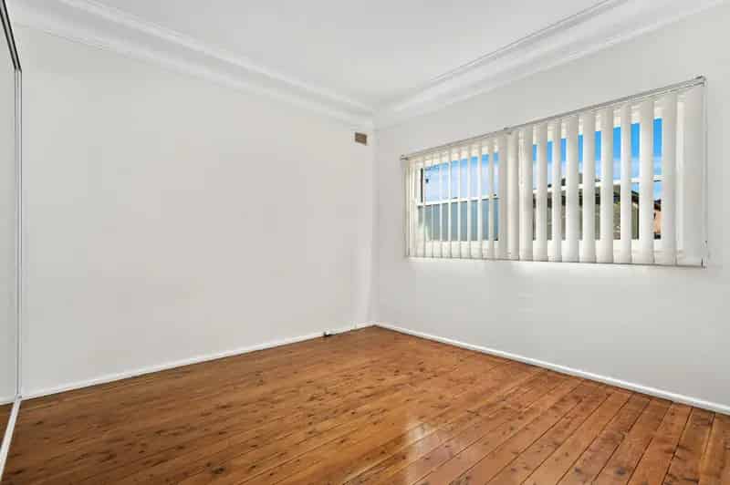 Real Estate For Lease - 13 Norman Avenue - Dolls Point , NSW