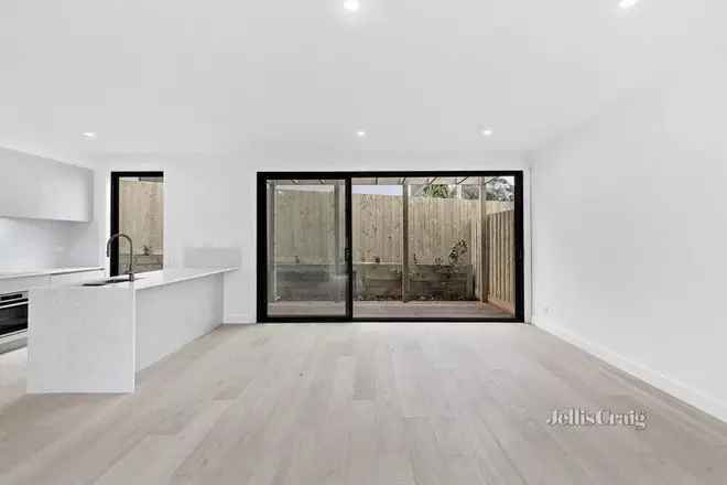 House For Sale in Melbourne, Victoria