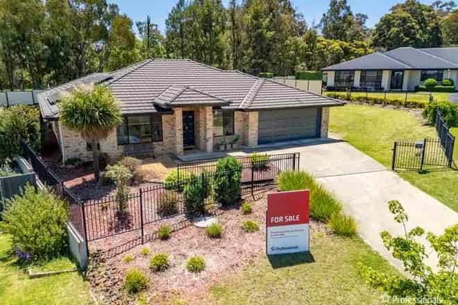 House For Sale , 5, Grandview Crescent, Armidale, New South Wales