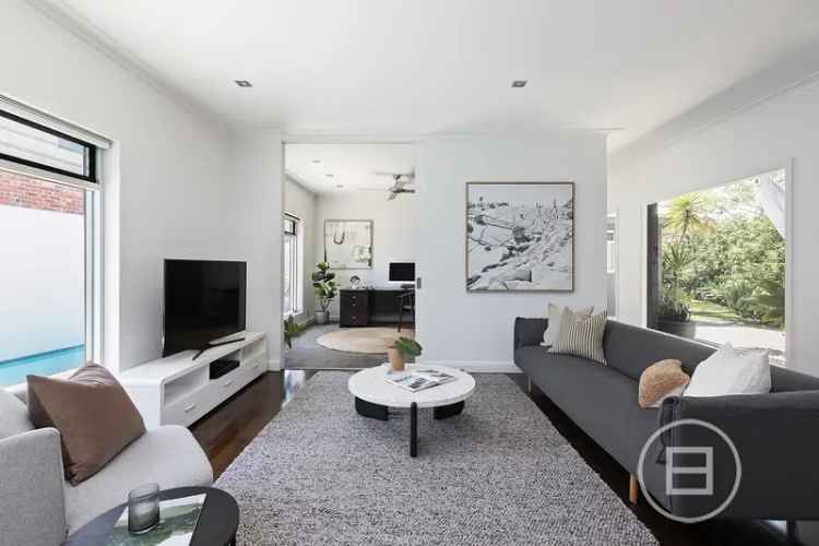 House For Sale in Melbourne, Victoria