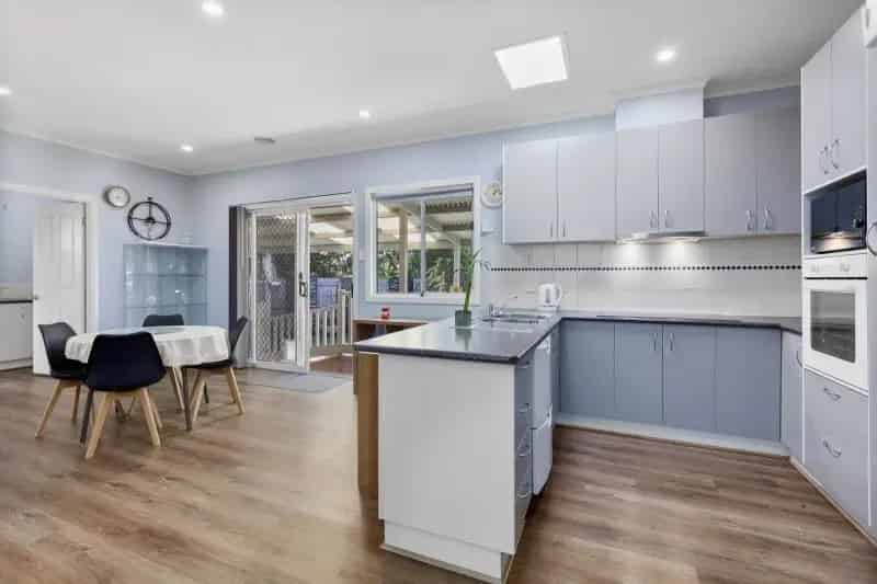 House For Sale , 2A, Railway Avenue, Melbourne, Victoria