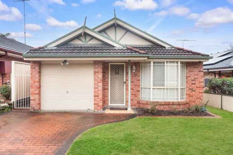 Lease 3 Bedroom House in Bligh Park with Modern Kitchen and Garage