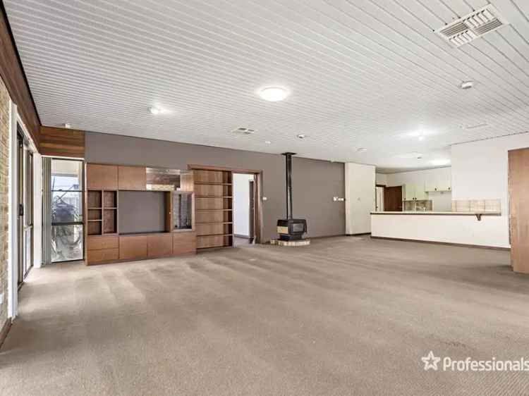 House For Sale in Geraldton, Western Australia