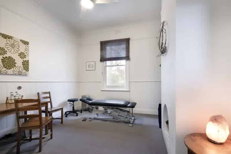 Buy Victorian cottage investment property in Castlemaine with unique features