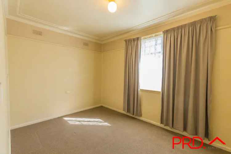 2 BEDROOM HOME - LOCATED WEST TAMWORTH