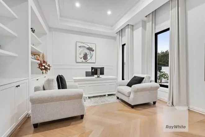 House For Sale in Melbourne, Victoria