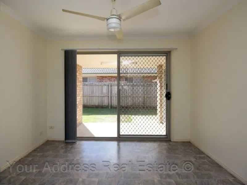 Real Estate For Lease - 8 Park Close - Hillcrest , QLD