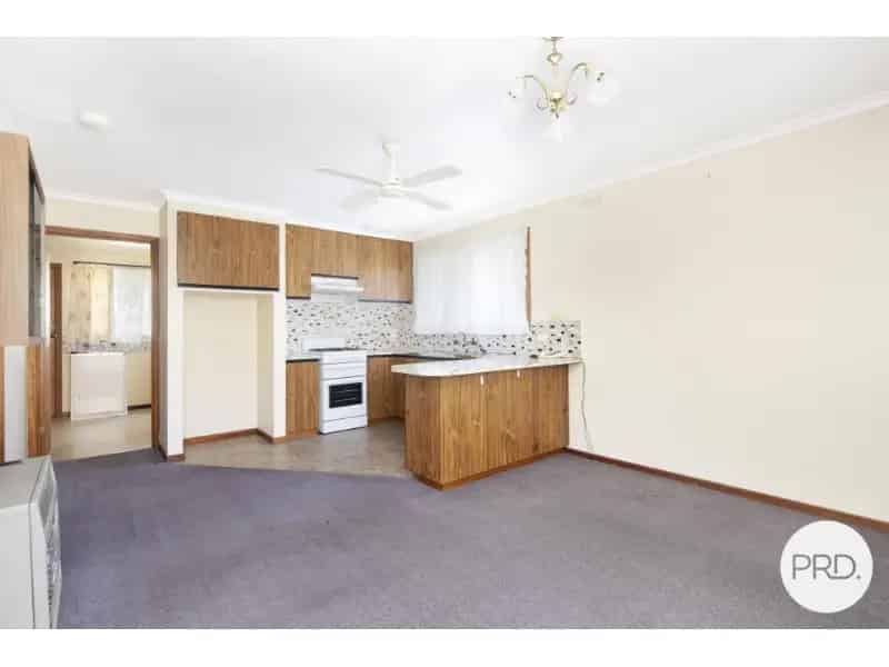 Two Bedroom Unit In Ballarat Central