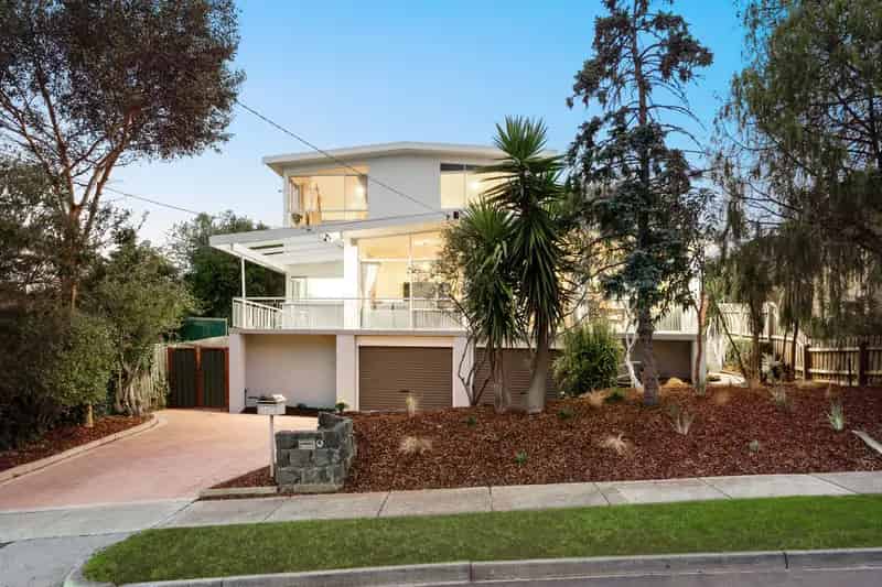 Spacious Family Sanctuary in a Prime Keilor Location