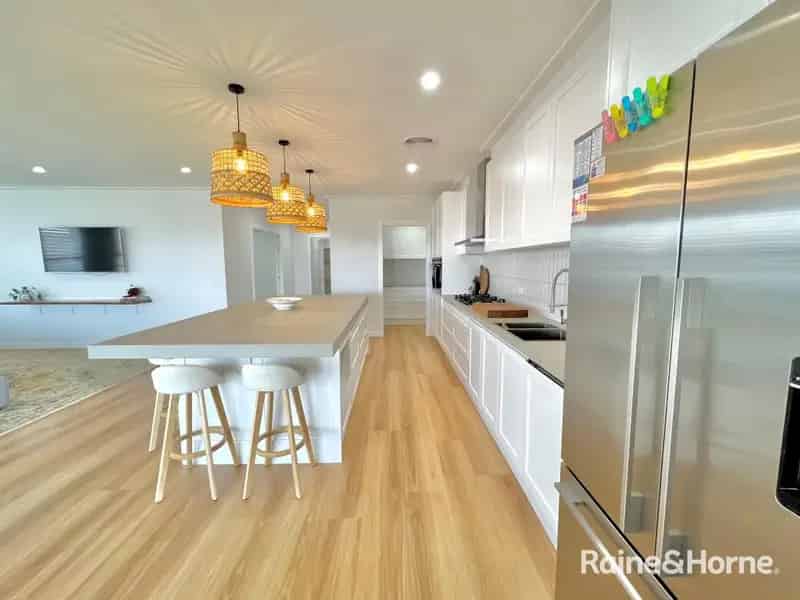 House For Rent , 4, Percival Place, Bathurst, New South Wales