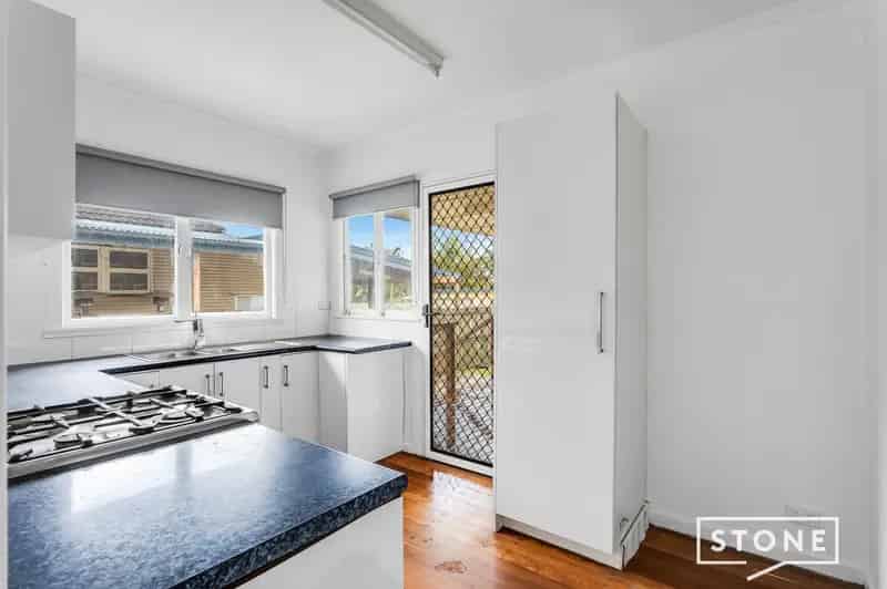 Lease Home with Spacious Yard in Margate QLD