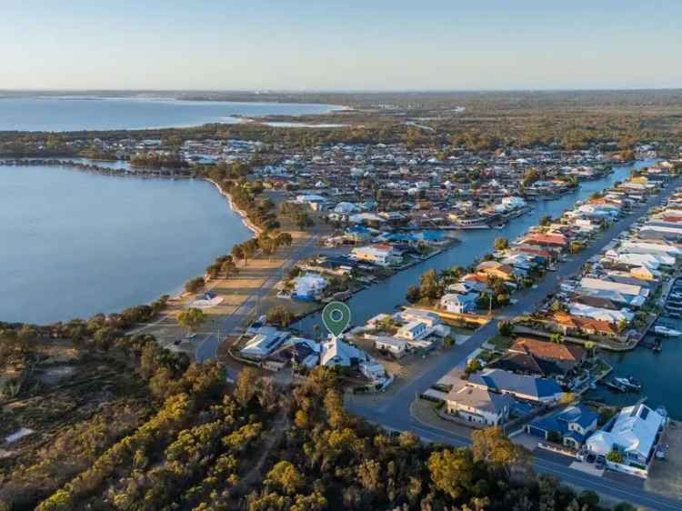 Canal View 5-Bedroom Home in South Yunderup