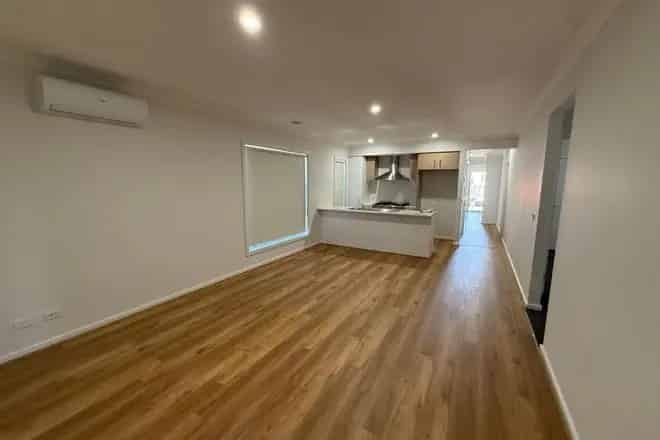 House For Rent , 15, Duncliffe Road, Melbourne, Victoria