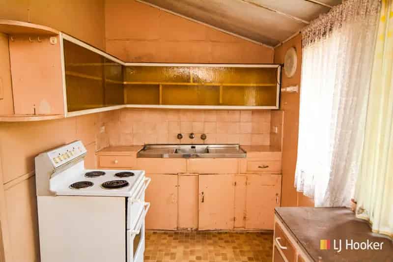 House For Sale , 27, Tweed Road, Lithgow, New South Wales