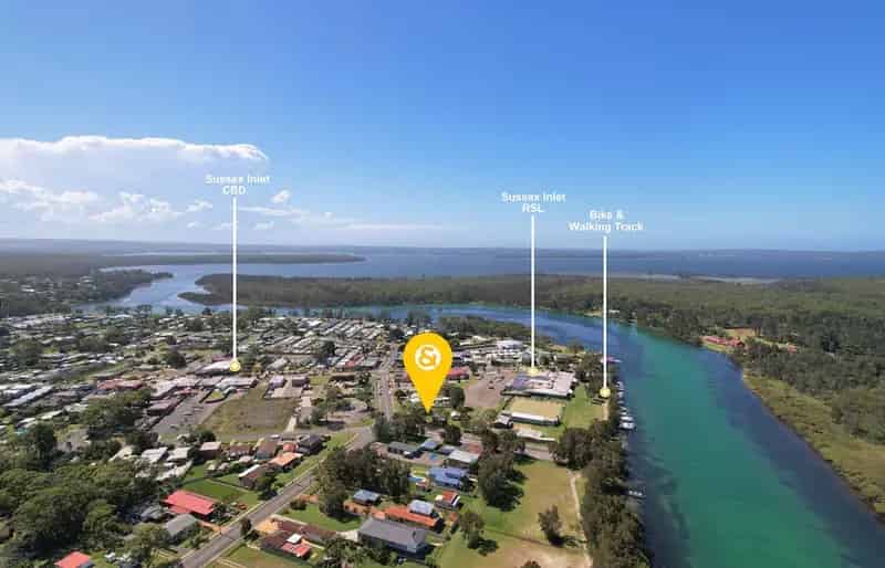 Buy house near Sussex Inlet with 2 bedrooms and fishing access