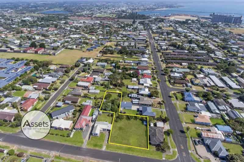 Buy Residential Land in Quiet Neighbourhood with Development Potential