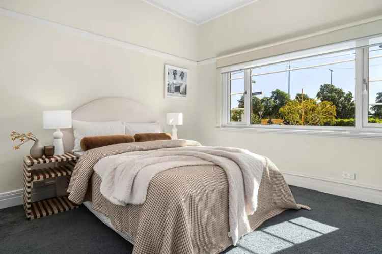 House For Sale in Melbourne, Victoria