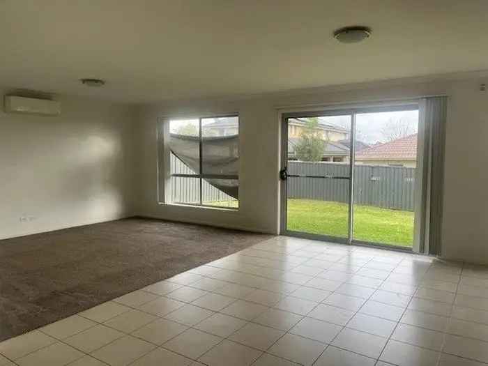 Lease Modern Duplex 3 Bedroom Currans Hill with Spacious Living