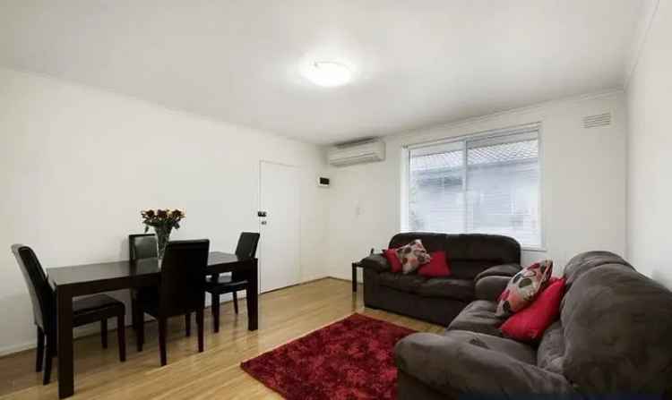 2 Bedroom 163m² Apartment near Monash University Melbourne