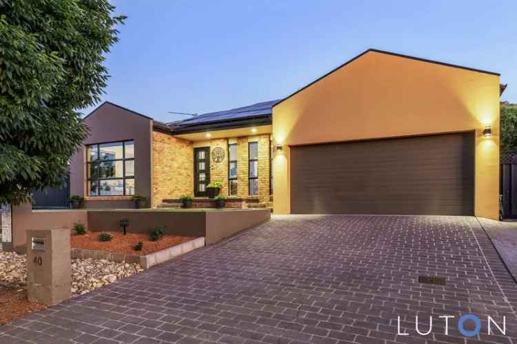 House For Rent in District of Tuggeranong, Australian Capital Territory