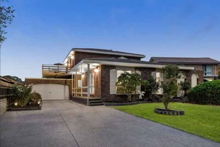 Large Family Home 4 Bedrooms 4 Living Areas Wantirna VIC