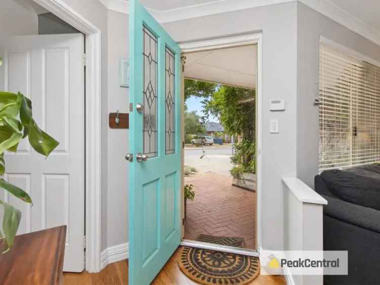 4 Bedroom 2 Bathroom Family Home in Canning Vale