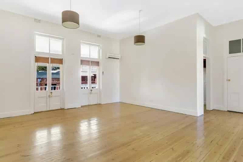 2 rooms apartment of 101 m² in Adelaide