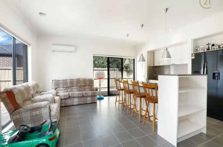 3 Bedroom House in Arena Estate Melbourne