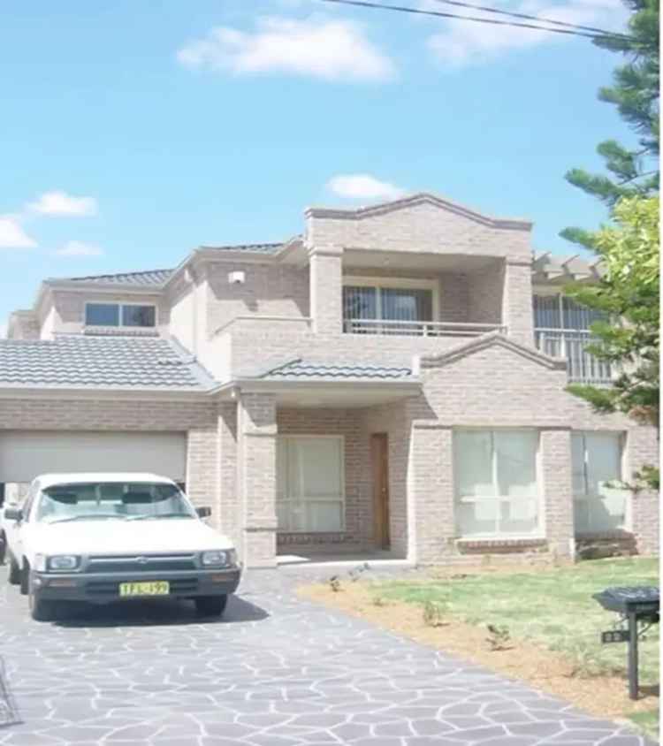 4 Bedroom House For Lease Fairfield Heights NSW