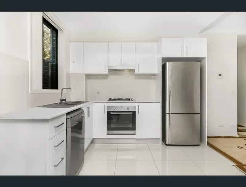 Real Estate For Lease - 8/14 Park Avenue - Westmead , NSW