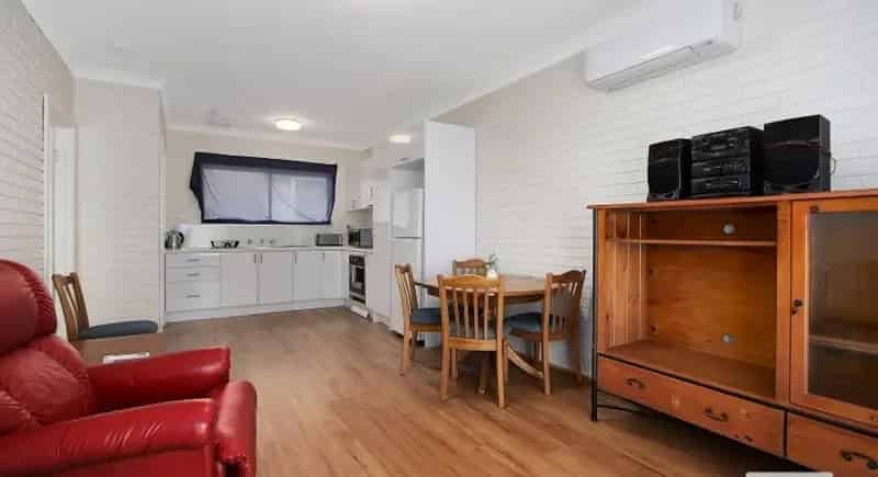Block of units For Rent , Wodonga, Victoria