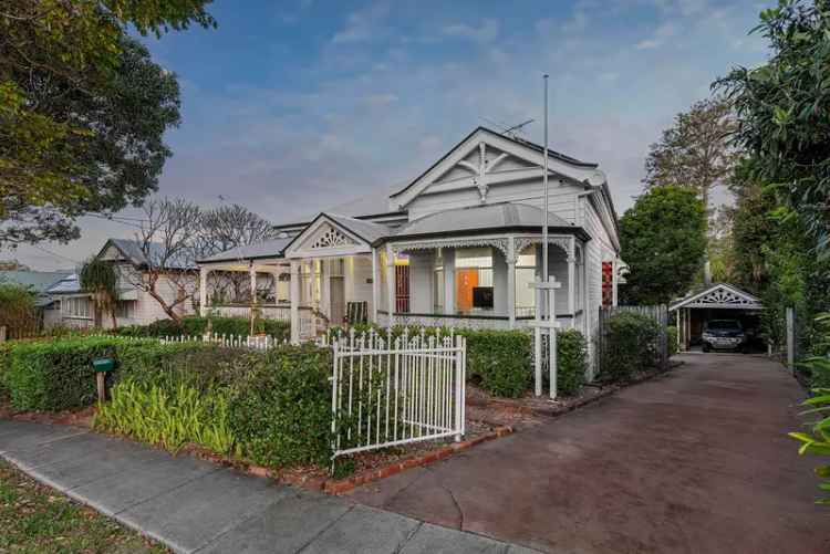 Earlville' c.1890 - A Timeless Colonial Home with City Views and loads of potential.