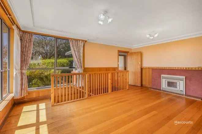 House For Sale in Devonport, Tasmania